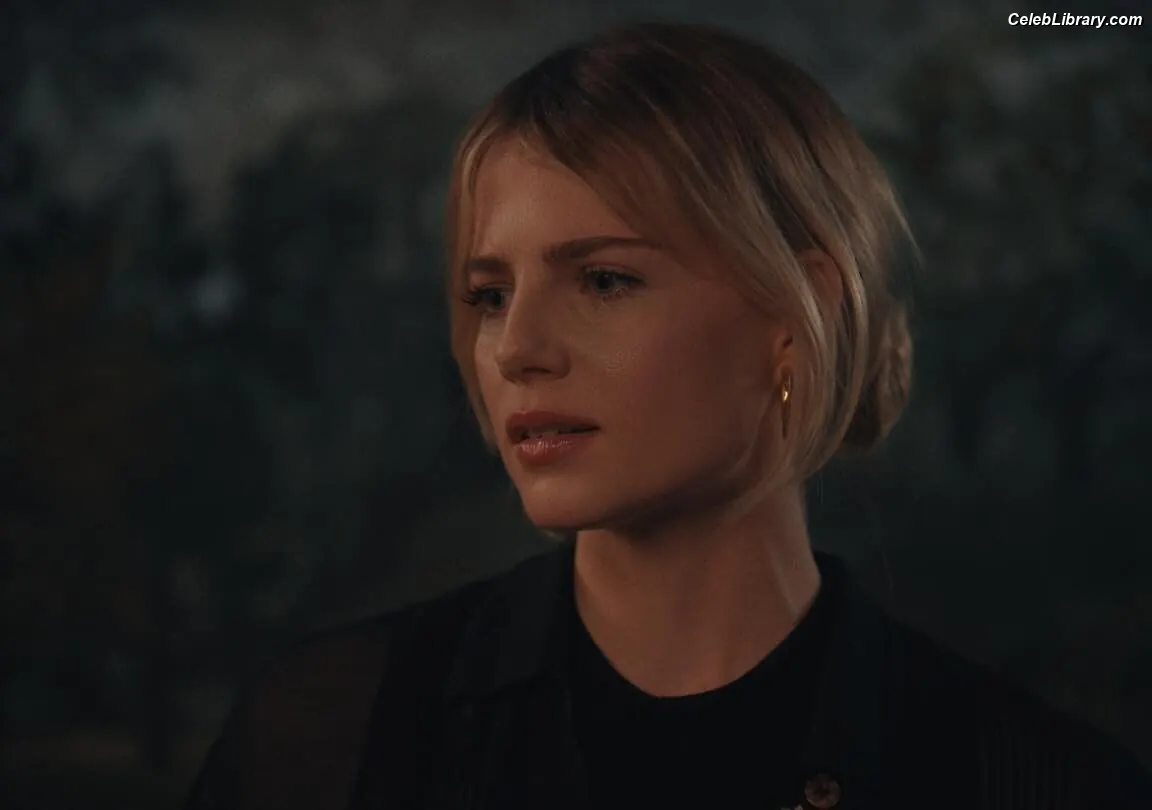 Lucy Boynton photo 12 of 171