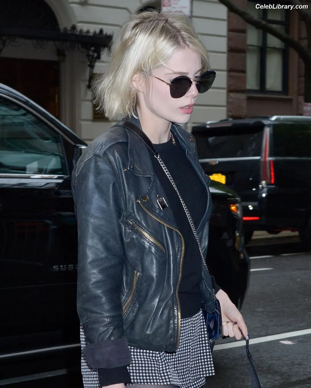 Lucy Boynton photo 2 of 171
