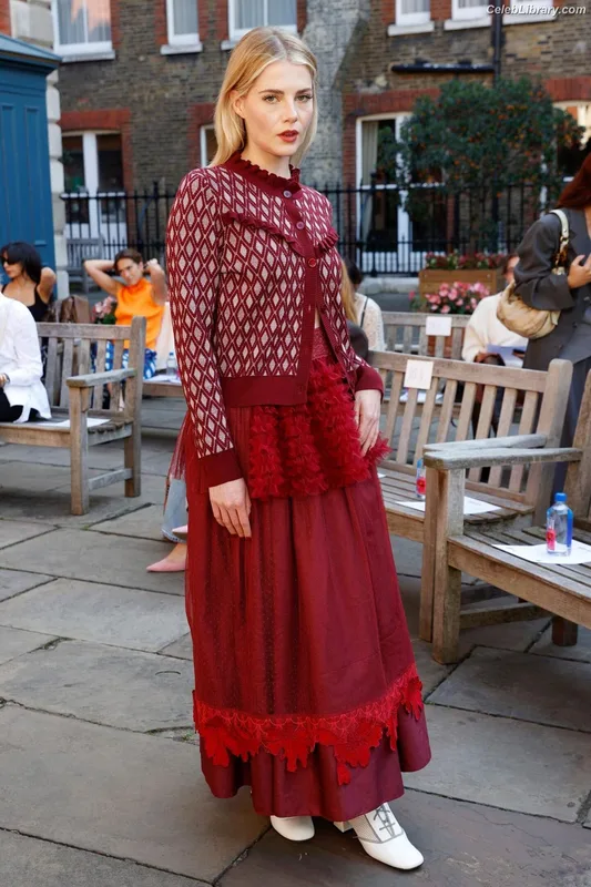 Lucy Boynton photo 3 of 172