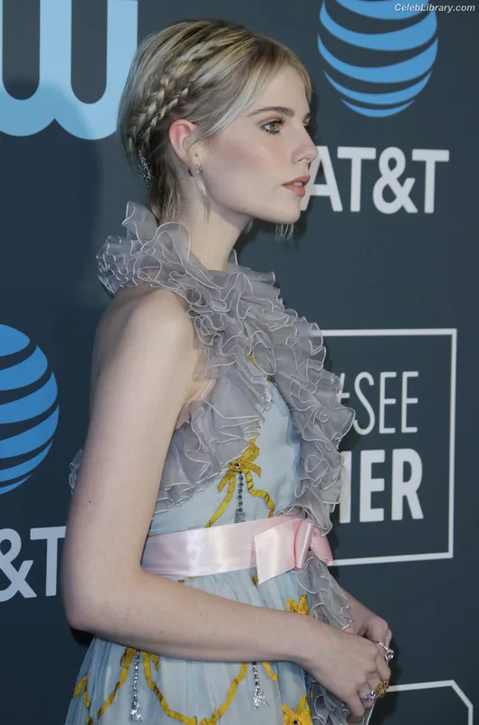 Lucy Boynton photo 5 of 172