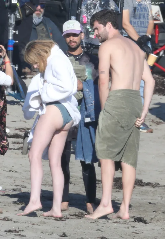Lucy Boynton photo 17 of 172