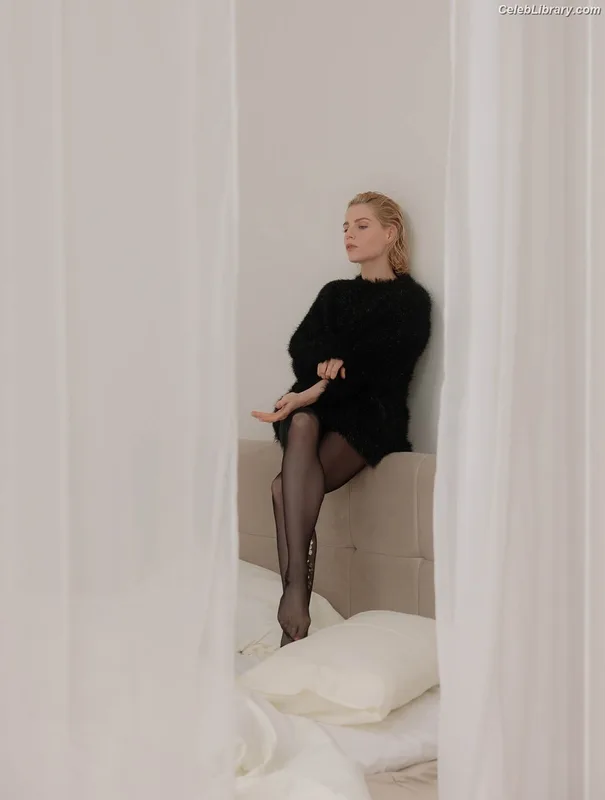 Lucy Boynton photo 19 of 172