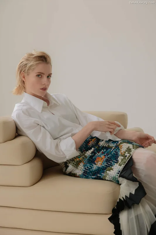 Lucy Boynton photo 8 of 172