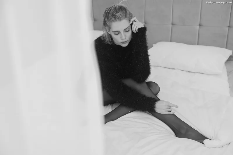 Lucy Boynton photo 10 of 172