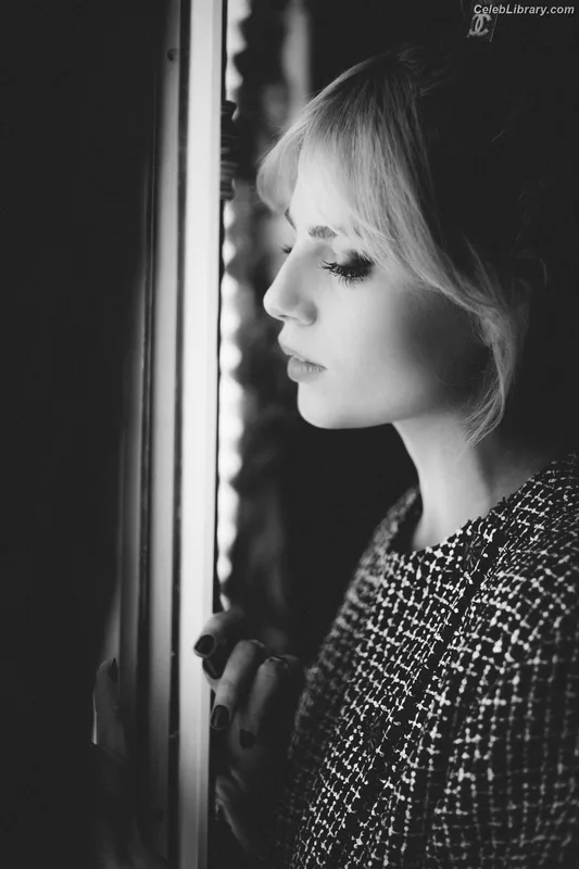 Lucy Boynton photo 2 of 172