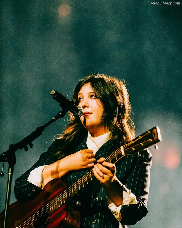 Lucy Dacus photo 23 of 88