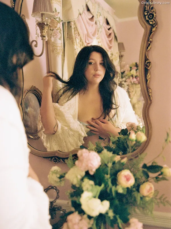 Lucy Dacus photo 5 of 88