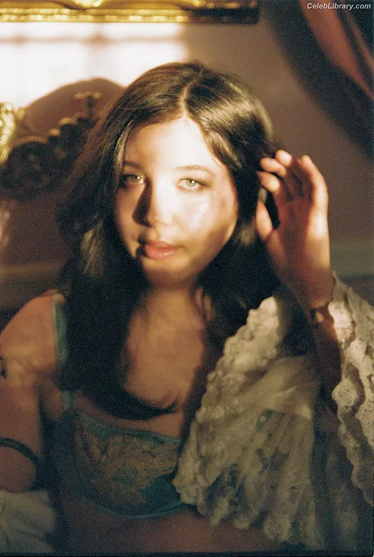 Lucy Dacus photo 7 of 88