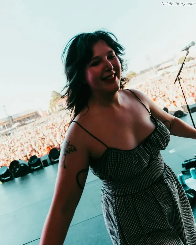 Lucy Dacus photo 8 of 88