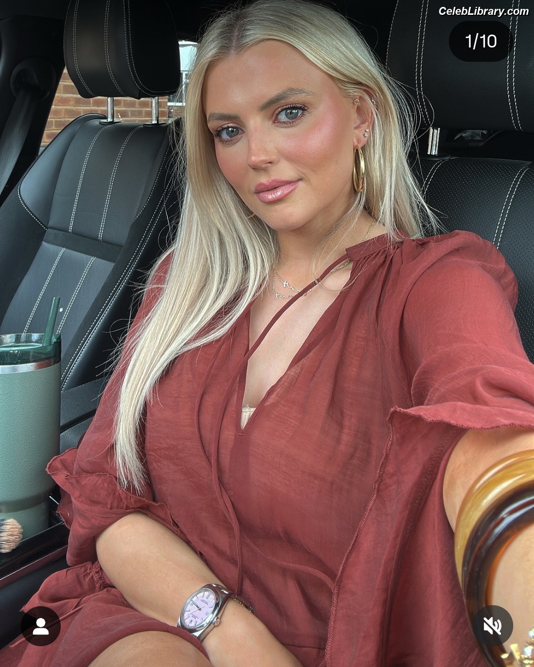 Lucy Fallon photo 9 of 67