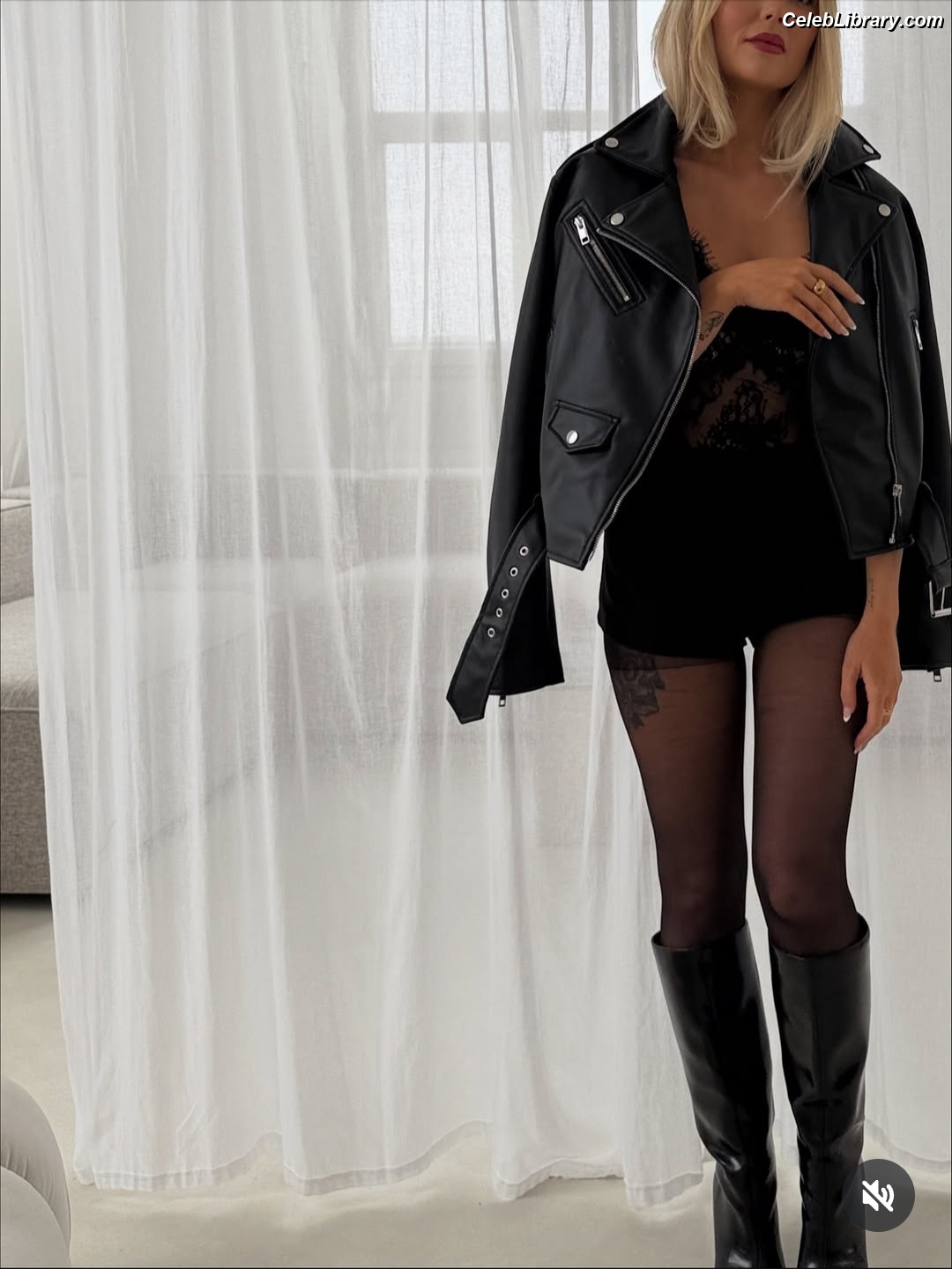 Lucy Fallon photo 16 of 67