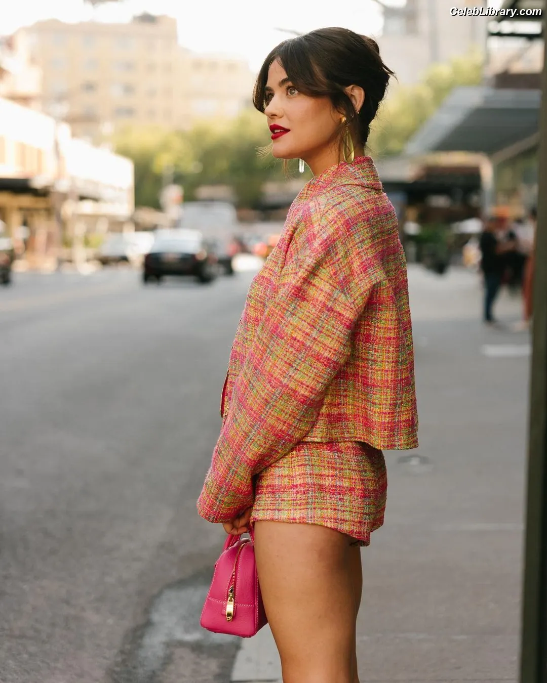 Lucy Hale photo 19 of 819