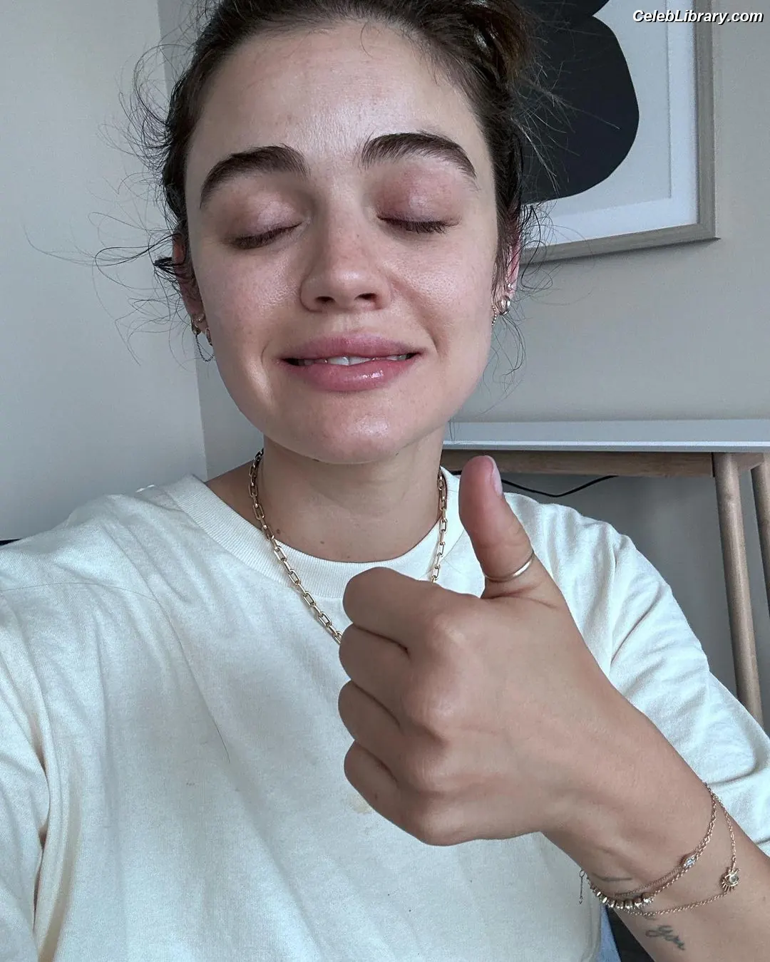 Lucy Hale photo 9 of 819