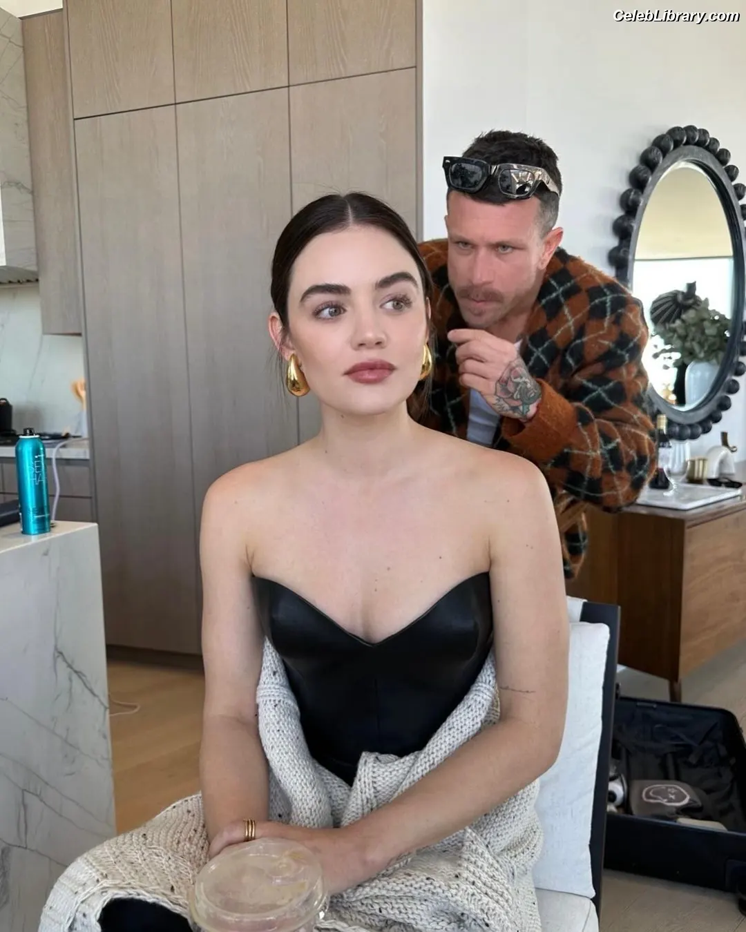 Lucy Hale photo 4 of 819