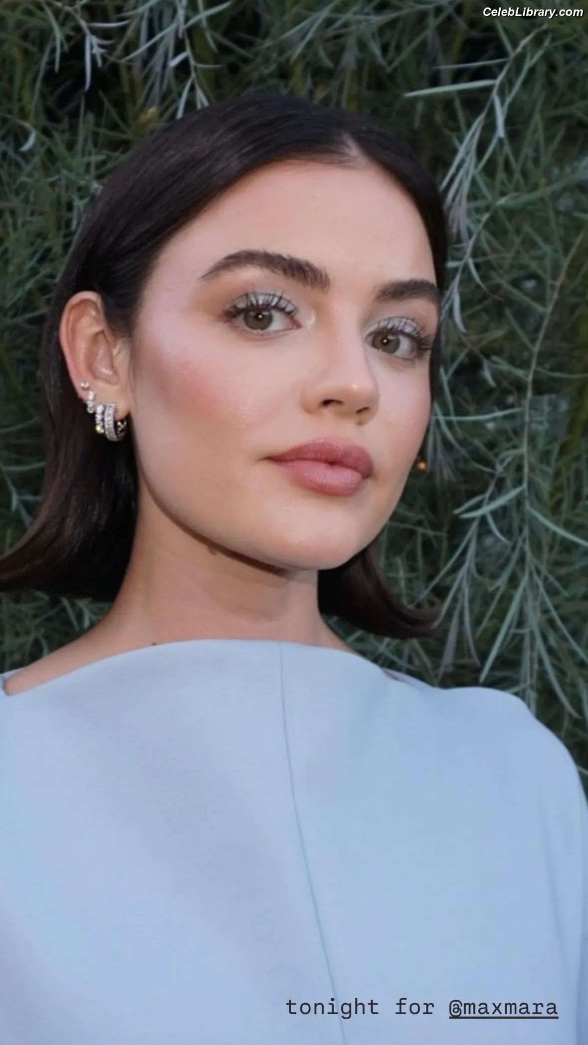 Lucy Hale photo 19 of 819