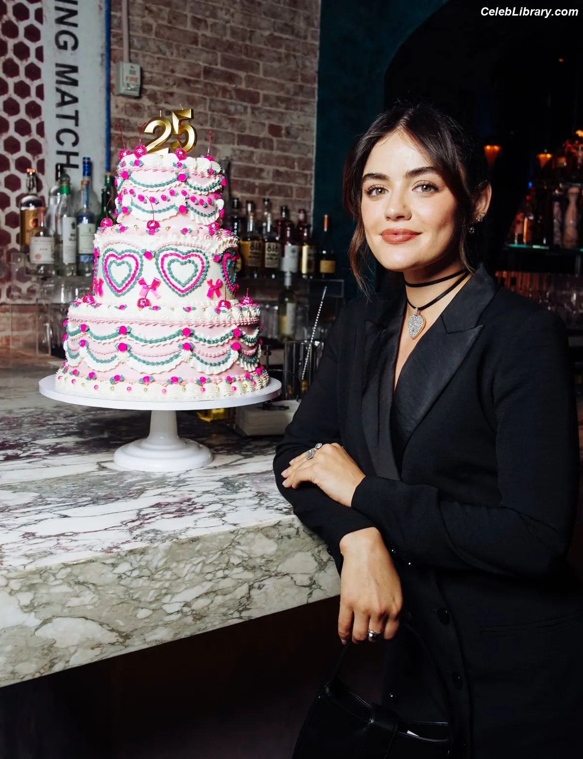 Lucy Hale photo 5 of 819