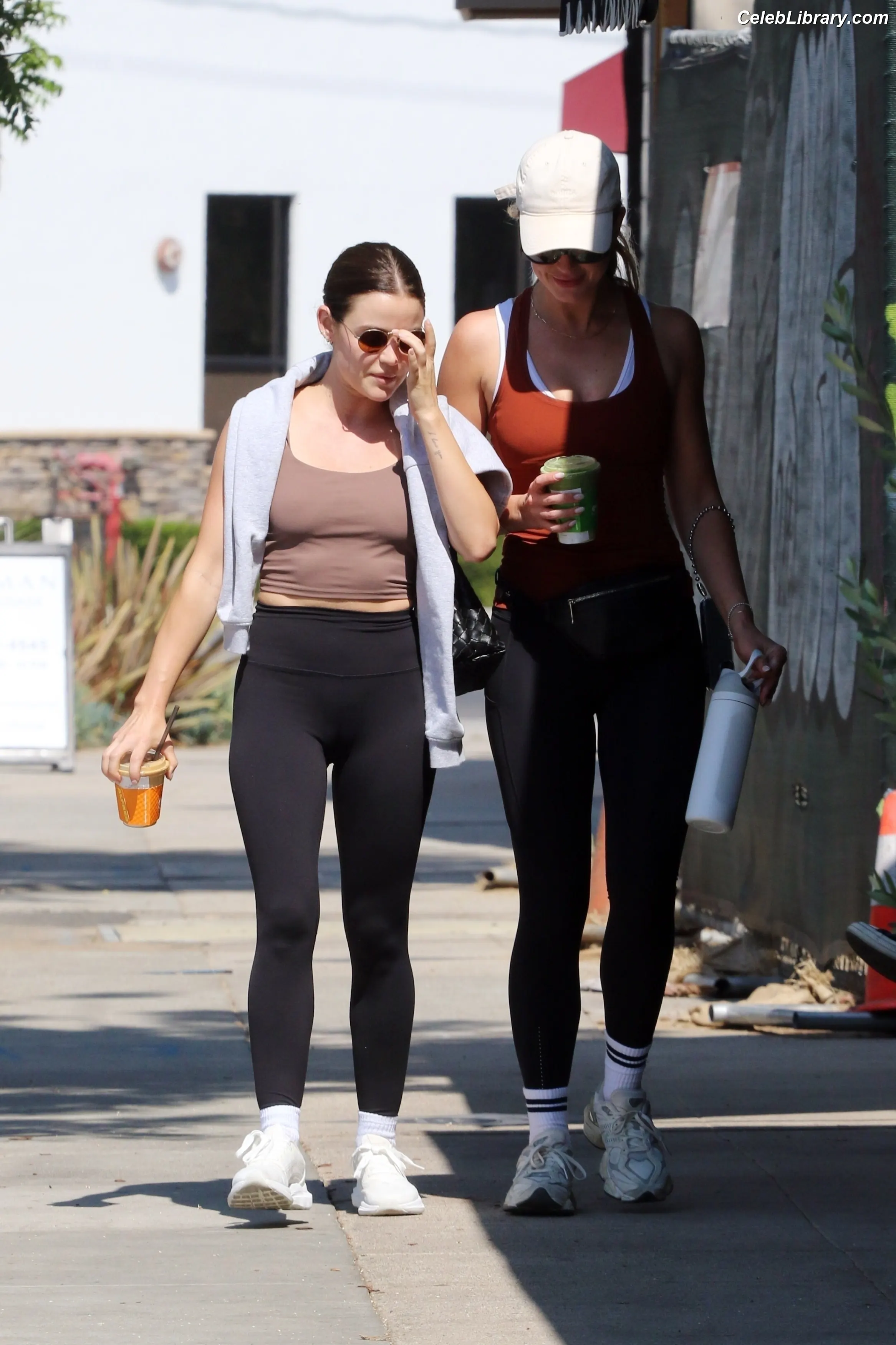 Lucy Hale photo 12 of 819