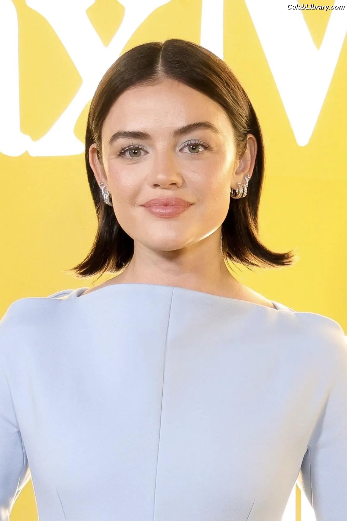Lucy Hale photo 4 of 819