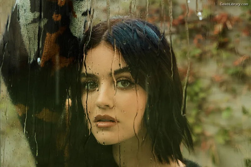 Lucy Hale photo 10 of 808