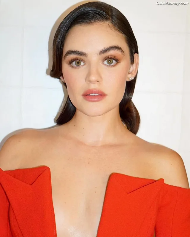 Lucy Hale photo 12 of 808