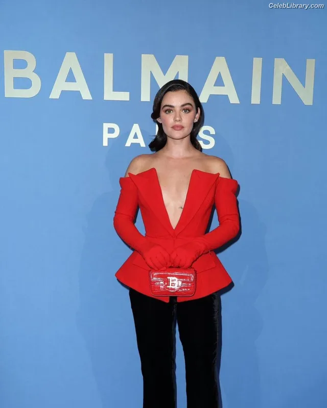 Lucy Hale photo 13 of 808