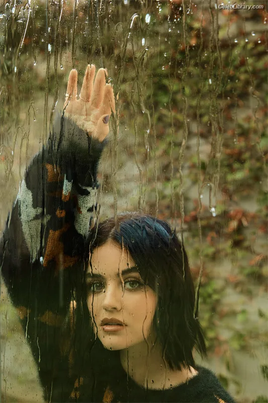 Lucy Hale photo 21 of 808