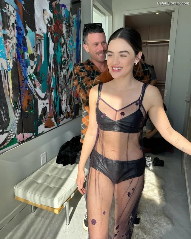 Lucy Hale photo 15 of 808