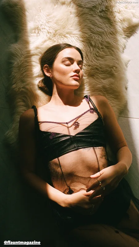 Lucy Hale photo 22 of 808