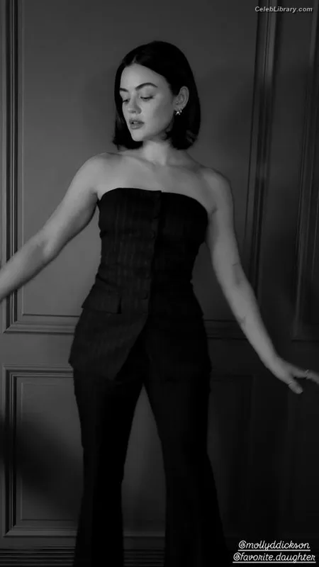 Lucy Hale photo 7 of 808