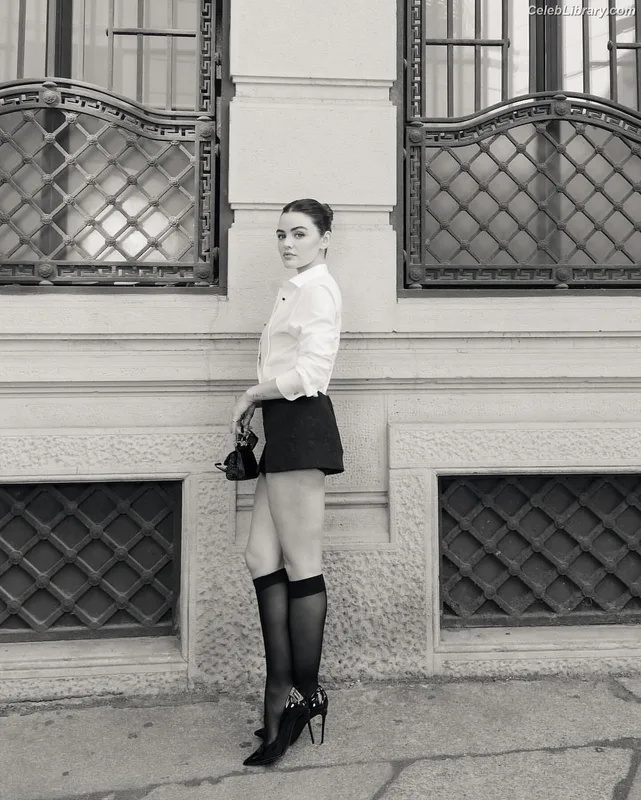 Lucy Hale photo 8 of 808