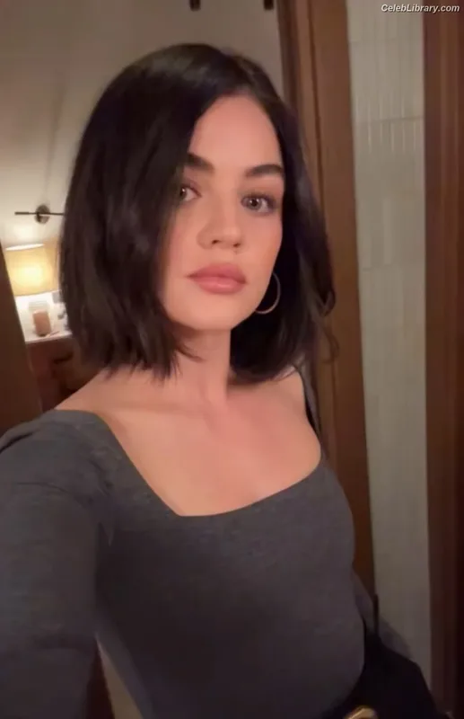 Lucy Hale photo 15 of 808