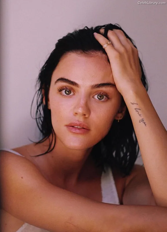 Lucy Hale photo 10 of 808