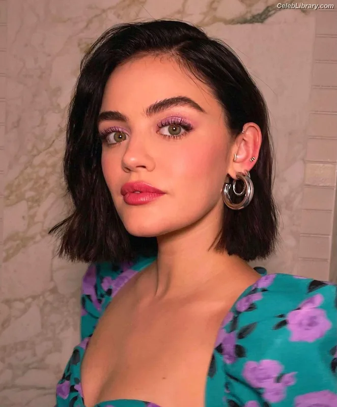 Lucy Hale photo 10 of 808