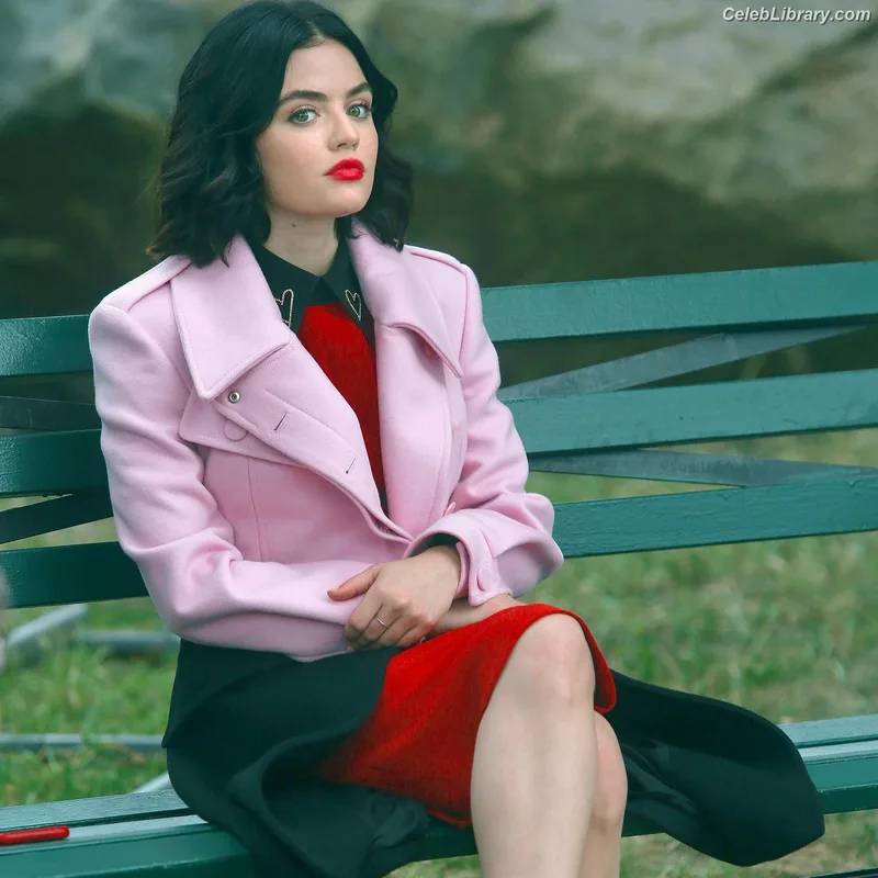 Lucy Hale photo 18 of 808