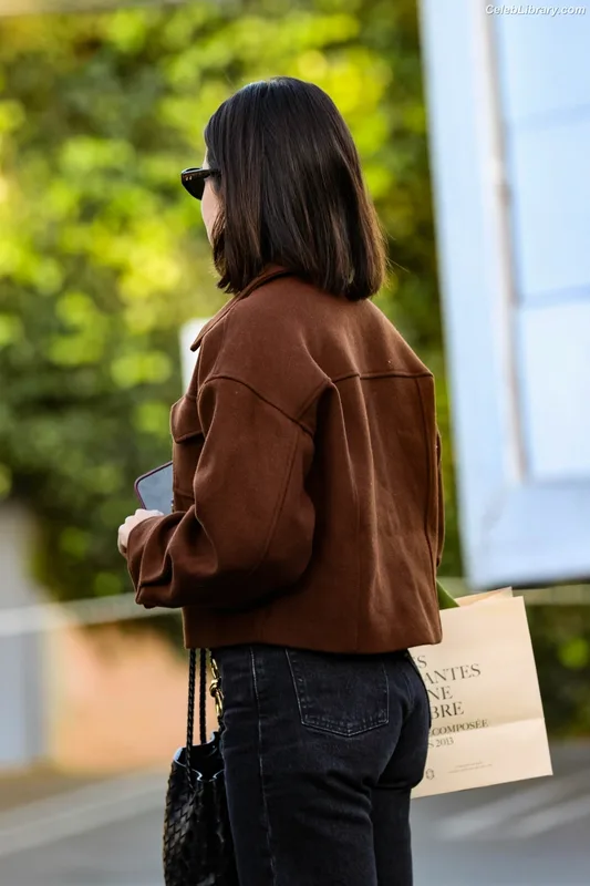 Lucy Hale photo 21 of 808