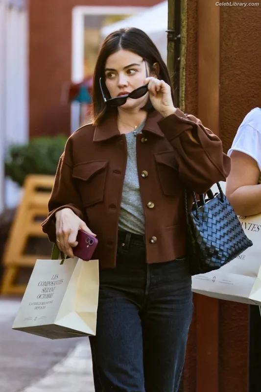 Lucy Hale photo 10 of 808