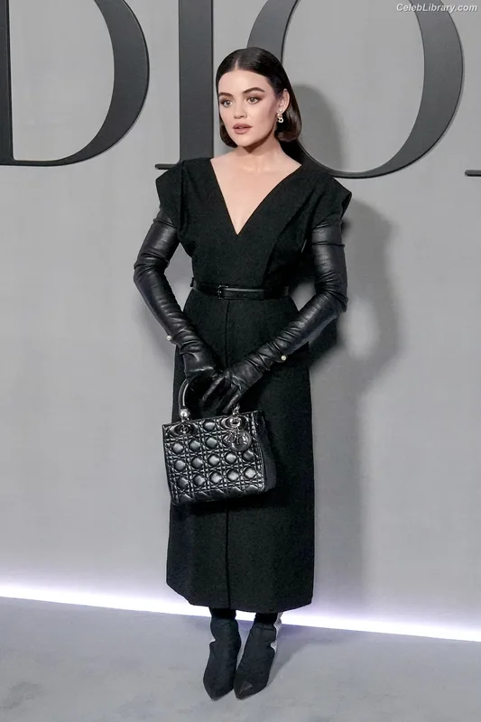 Lucy Hale photo 16 of 808