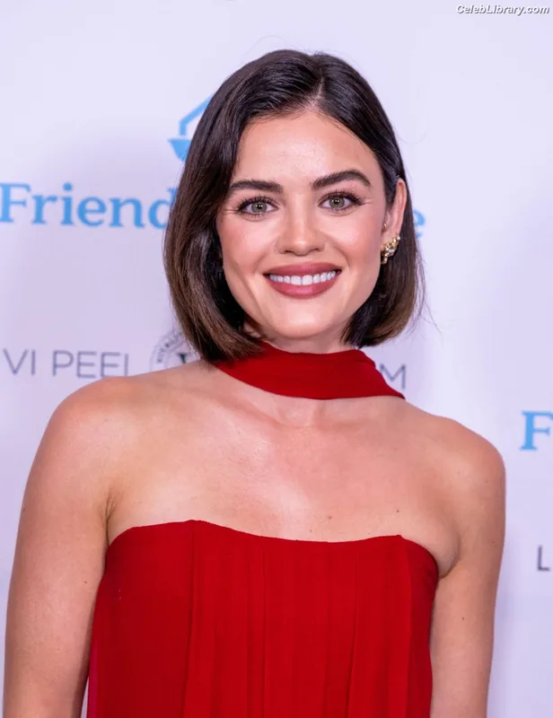 Lucy Hale photo 20 of 808