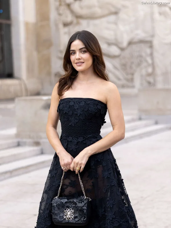 Lucy Hale photo 10 of 808