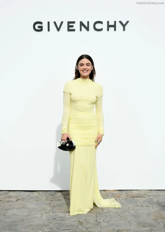 Lucy Hale photo 12 of 808
