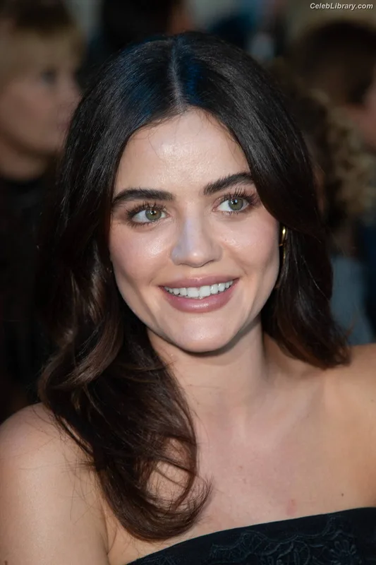 Lucy Hale photo 2 of 808
