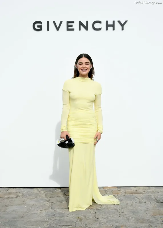 Lucy Hale photo 15 of 808