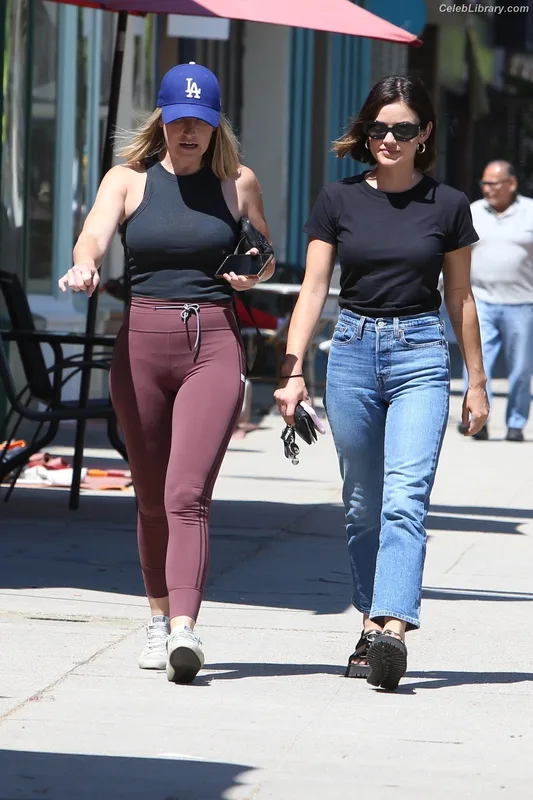 Lucy Hale photo 6 of 808