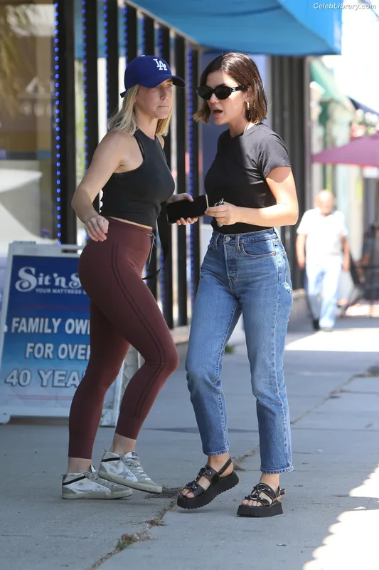 Lucy Hale photo 12 of 808