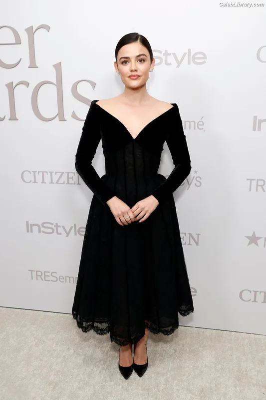 Lucy Hale photo 1 of 808