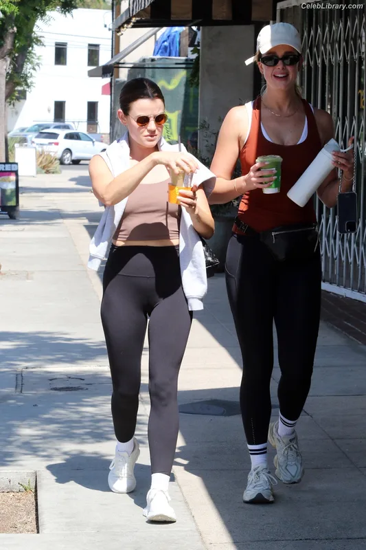 Lucy Hale photo 8 of 808