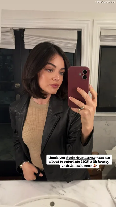 Lucy Hale photo 24 of 808
