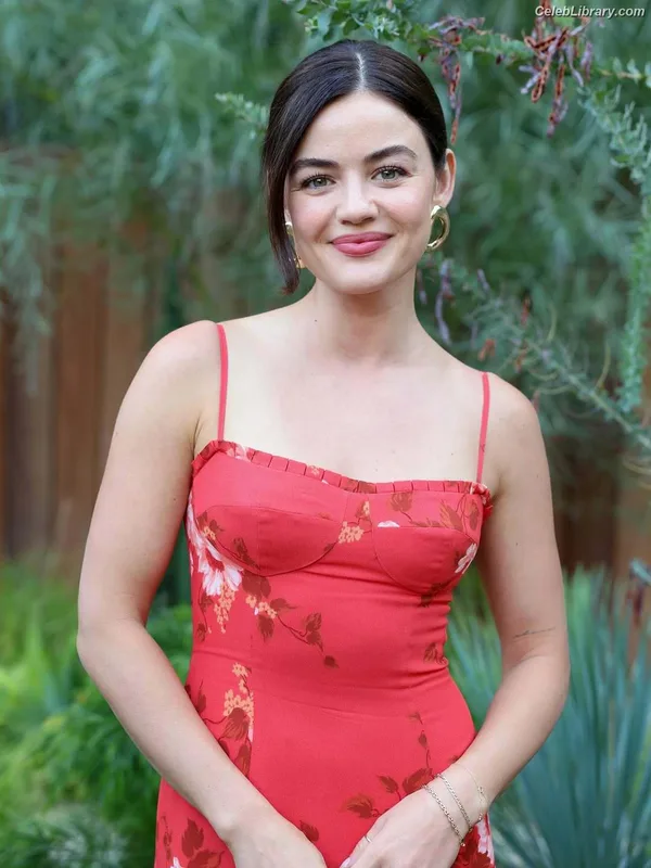 Lucy Hale photo 12 of 808