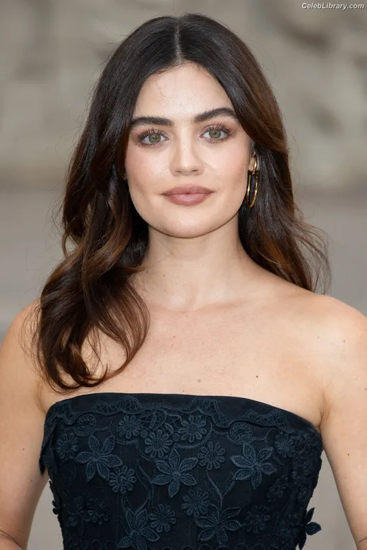 Lucy Hale photo 20 of 808