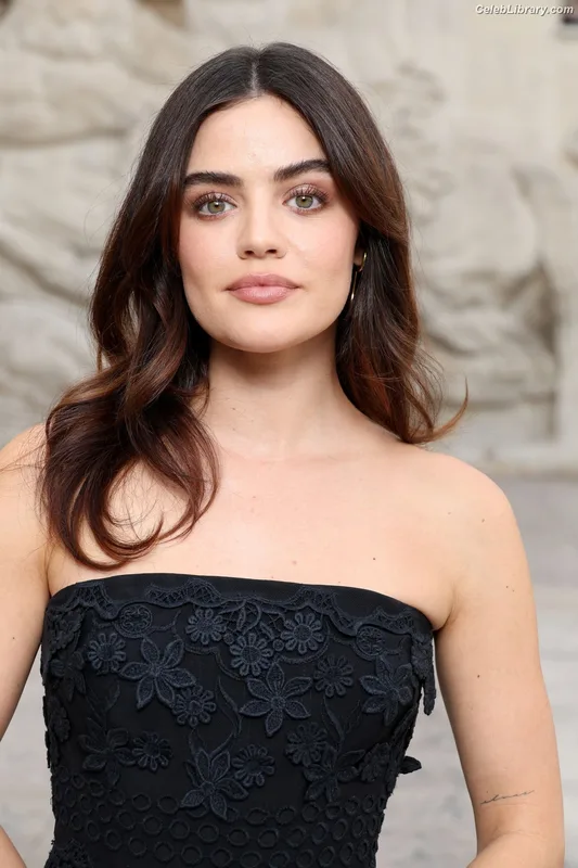 Lucy Hale photo 22 of 808